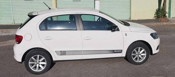 VOLKSWAGEN GOL 1.0 MI SELEÇÃO 8V FLEX 4P MANUAL G.VI VOLKSWAGEN GOL 1.0 MI SELEÇÃO 8V FLEX 4P MANUAL G.VI